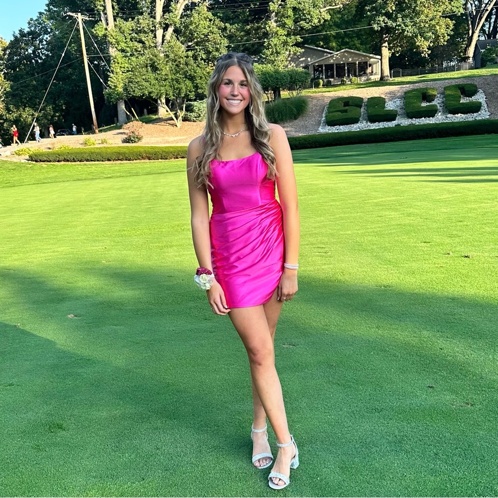 Beautiful Fuchsia Short Dress